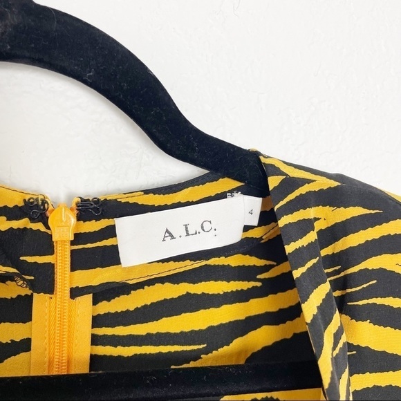 A.L.C. Jensen Tiger Print Silk Long Sleeve V-Neck Mini Dress Yellow Black Party - Picture 5 of 6